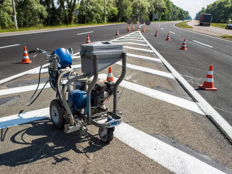 asphalt line striping with painting machine